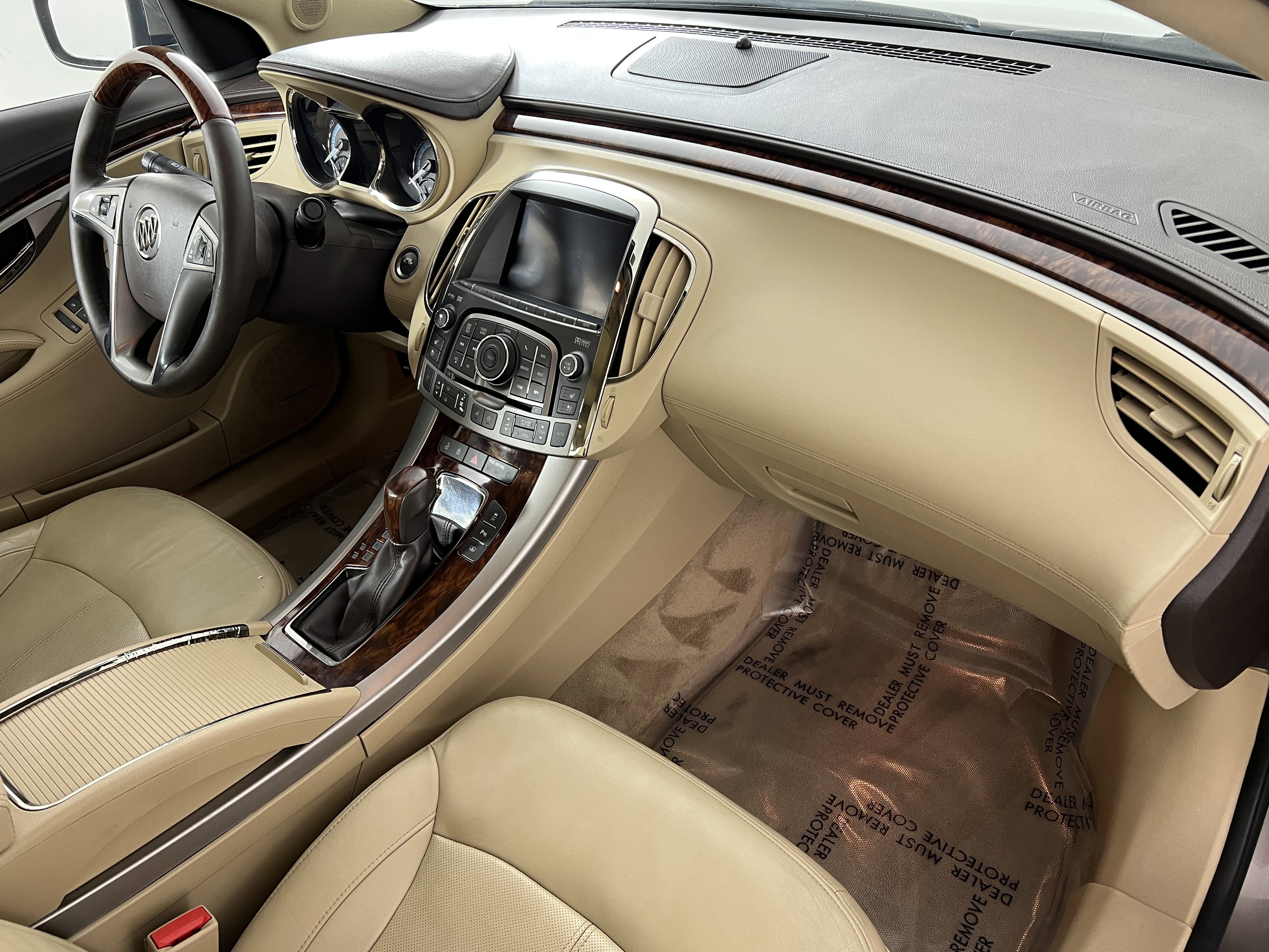 Used 2010 Buick LaCrosse CXS image 26