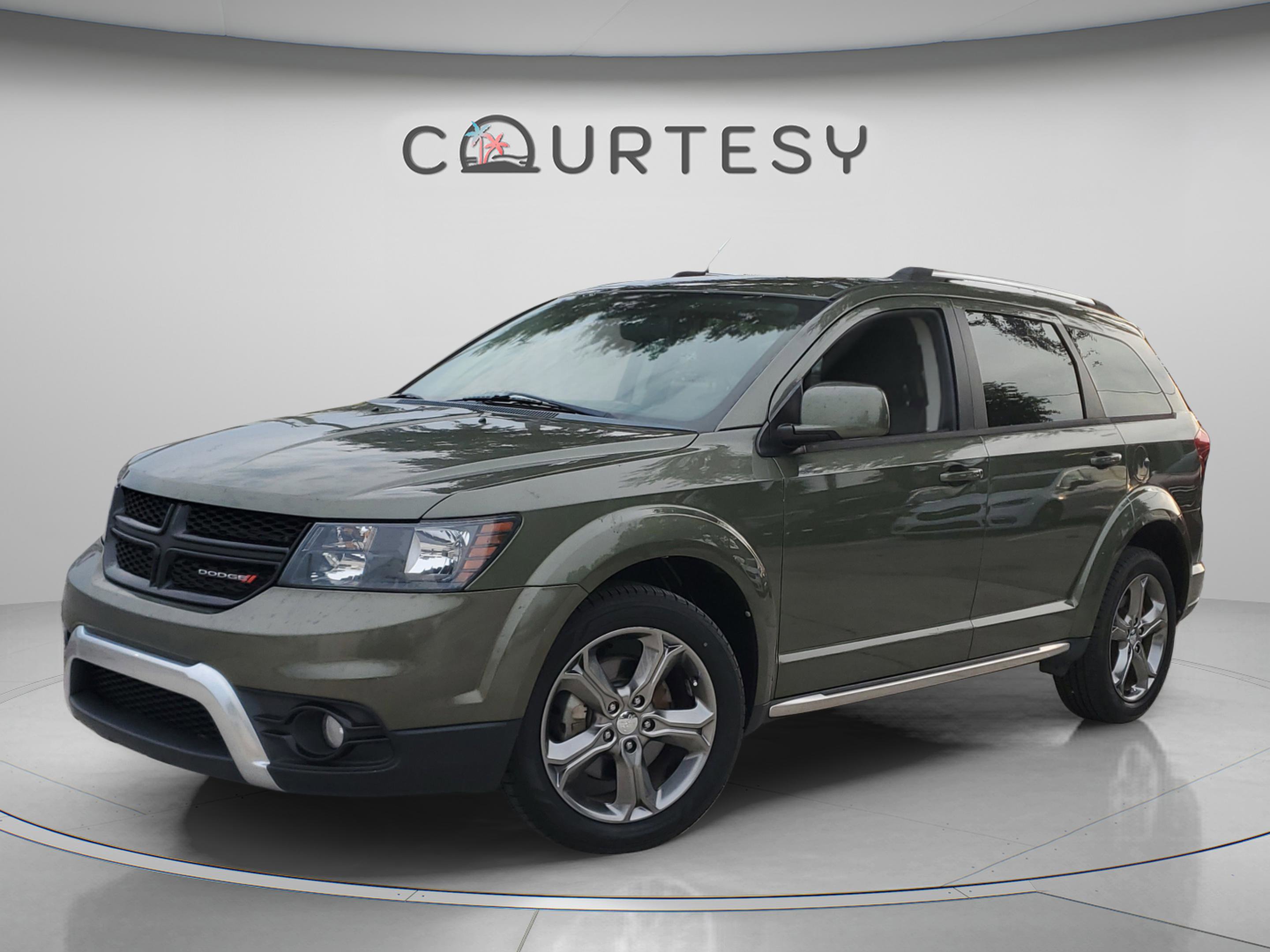 Used 2016 Dodge Journey Crossroad FWD image 1