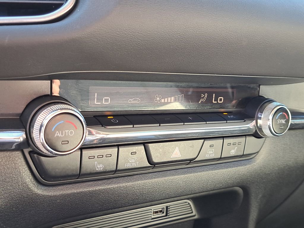 Used 2020 MAZDA CX-30 FWD w/ Premium Package image 24