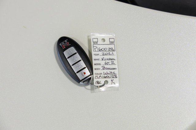 Used 2021 Nissan GT-R Premium image 46