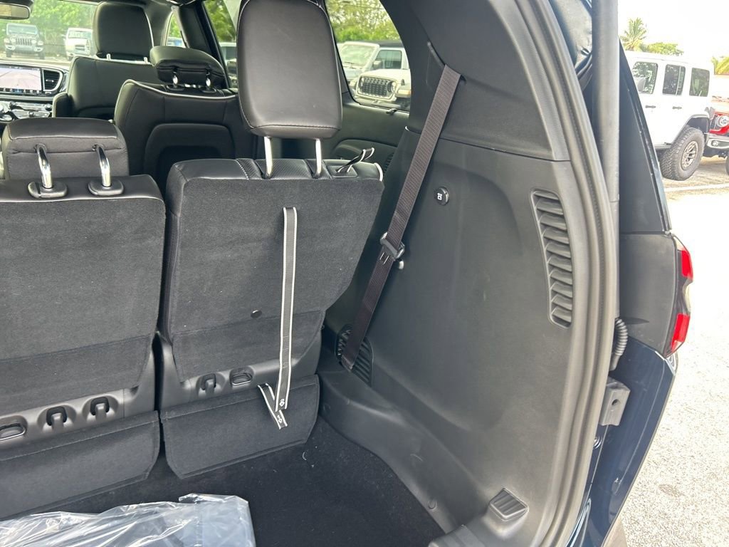 New 2025 Chrysler Pacifica Limited image 31