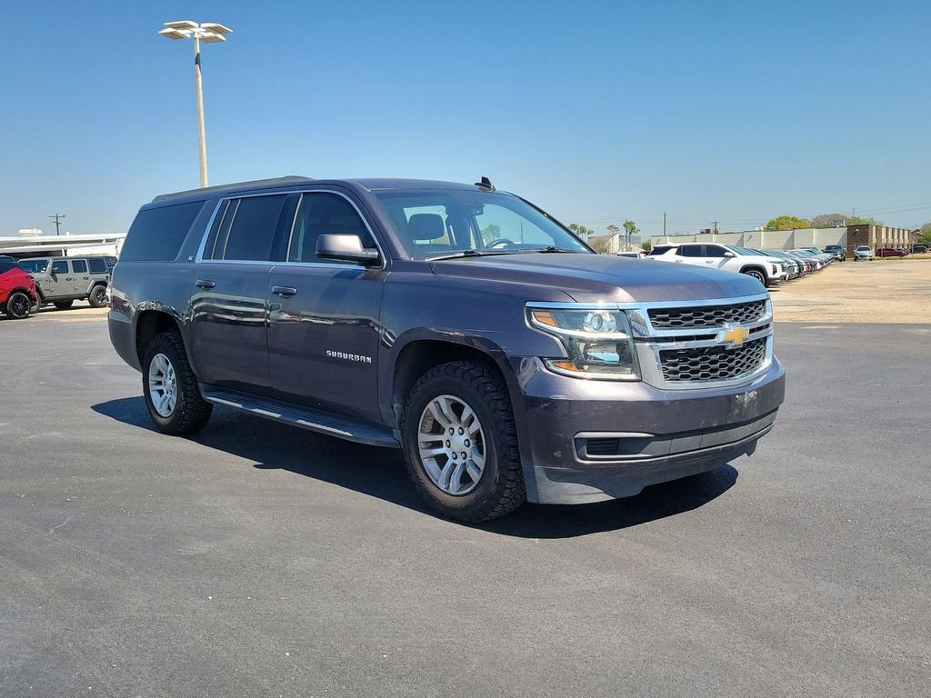 Used 2018 Chevrolet Suburban LT image 19