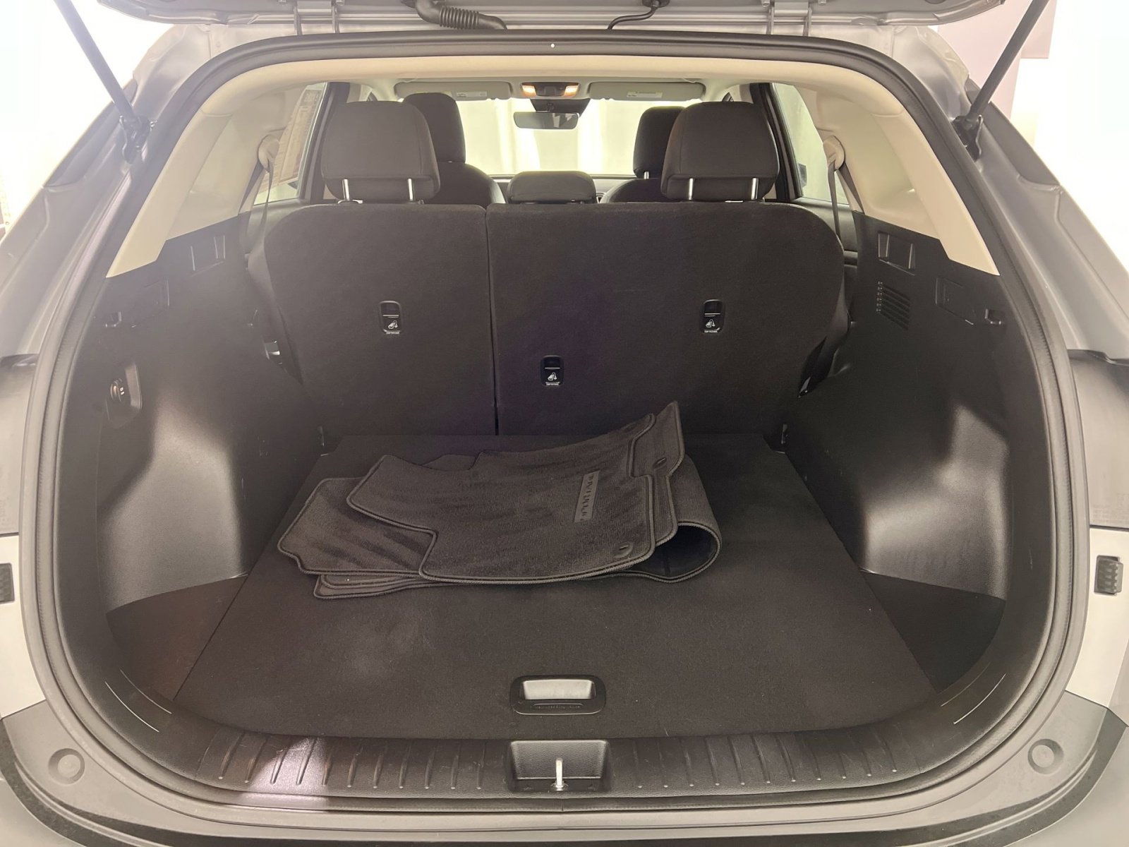 Used 2023 Kia Sportage LX image 24