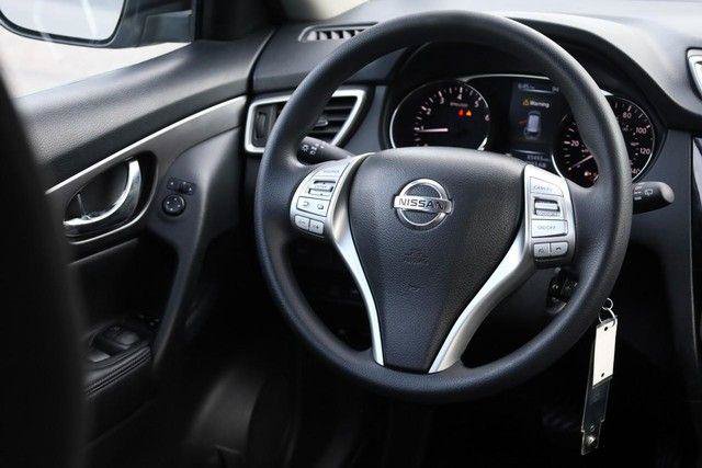 Used 2016 Nissan Rogue S AWD/4WD image 22