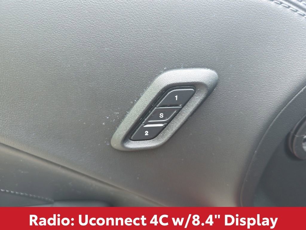 Used 2022 Dodge Challenger SXT w/ Plus Package image 19