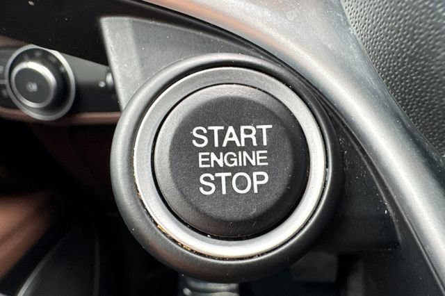 Used 2019 Alfa Romeo Stelvio Ti image 35
