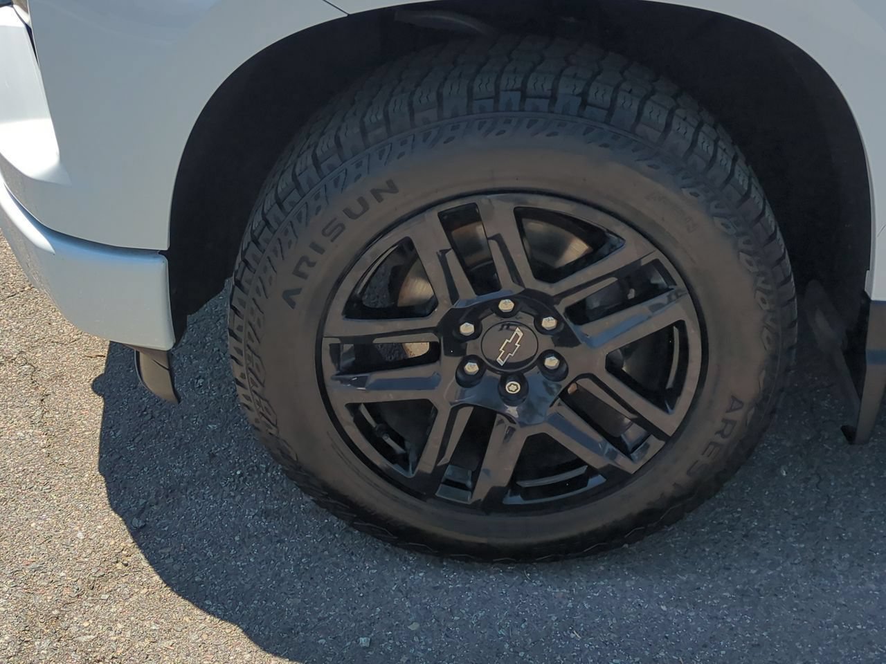 Used 2023 Chevrolet Silverado 1500 Custom w/ LPO, Dark Essentials Package RWD image 31