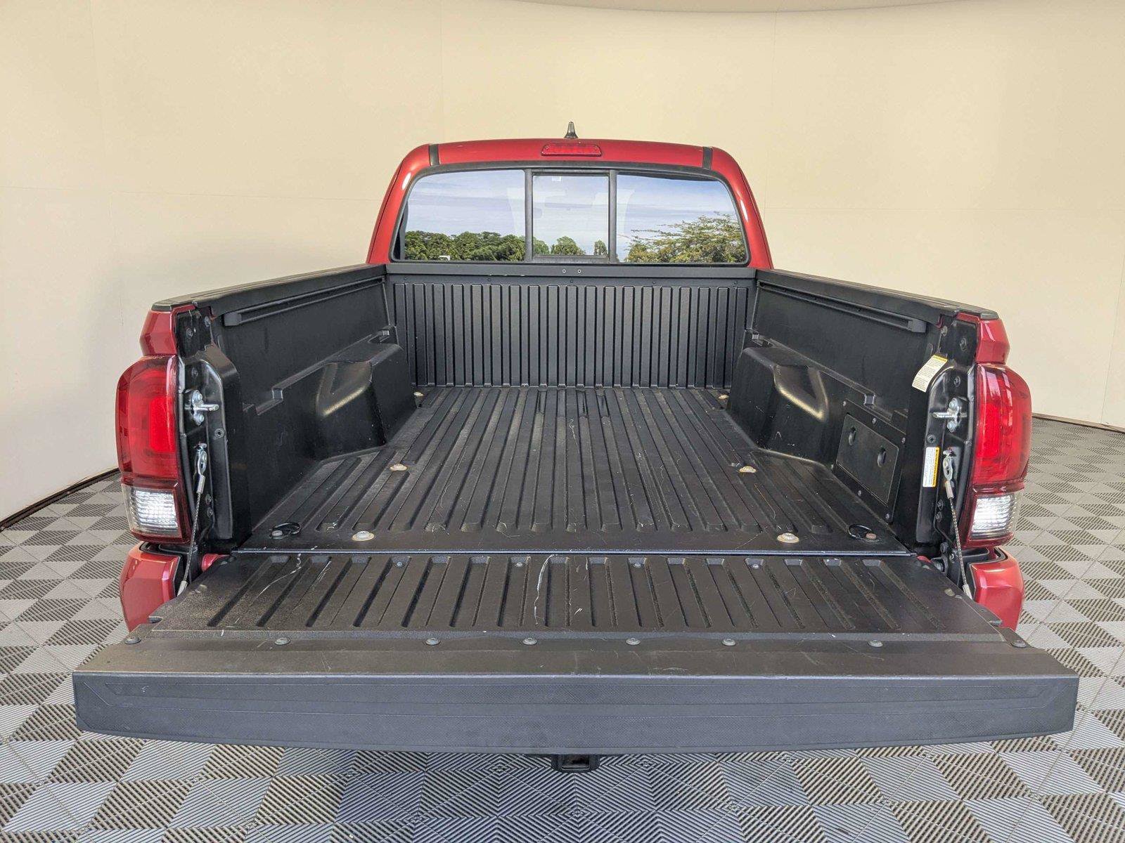 Certified 2023 Toyota Tacoma SR AWD/4WD image 10