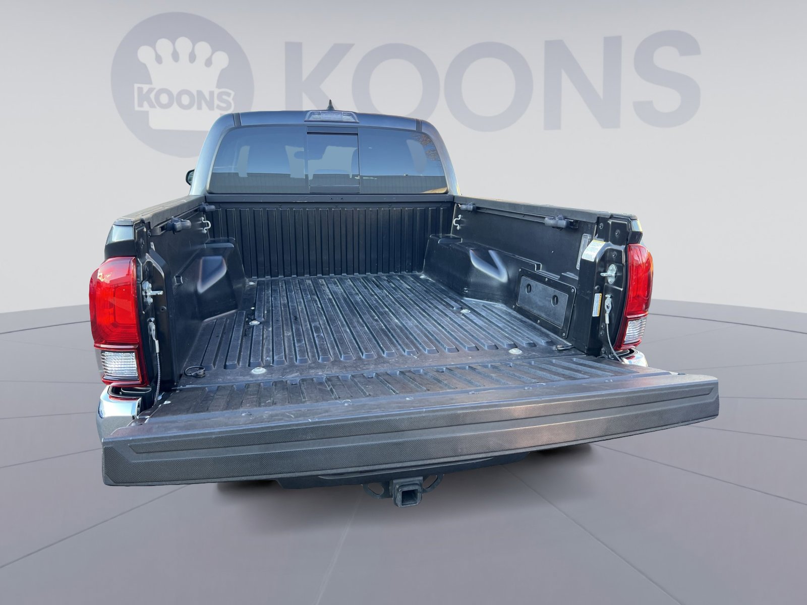 Used 2022 Toyota Tacoma SR5 image 25