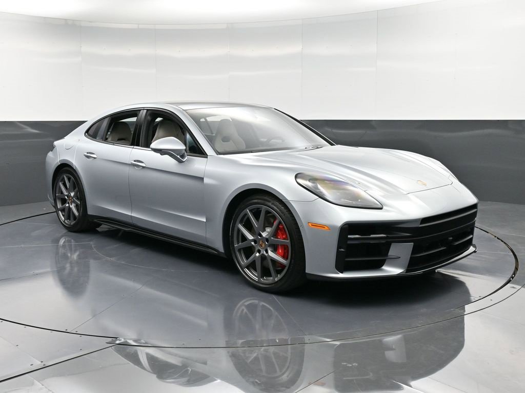 New 2026 Porsche Panamera GTS image 10