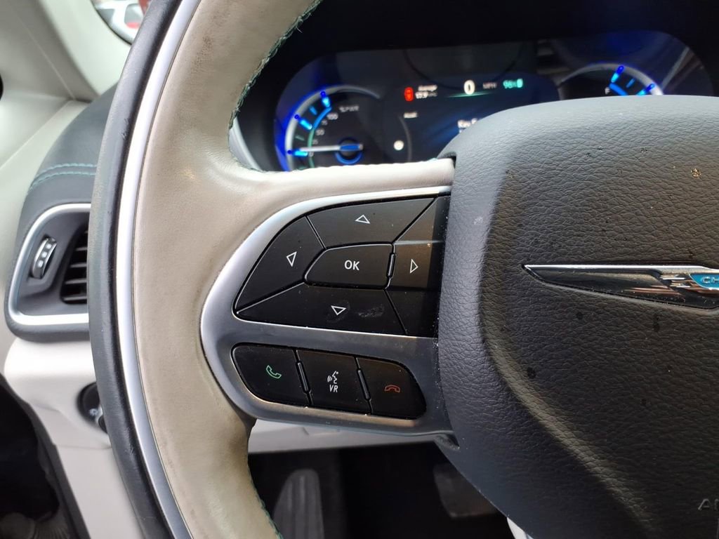 Used 2018 Chrysler Pacifica Limited w/ Advanced Safetytec Group image 18