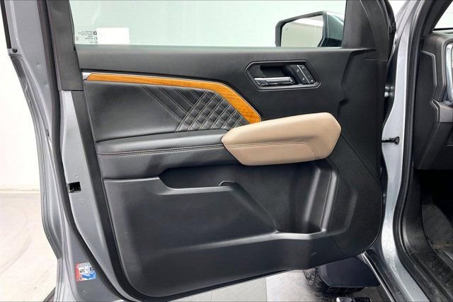 Used 2023 GMC Canyon Denali image 25