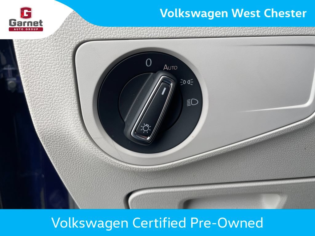 Certified 2023 Volkswagen Tiguan SE FWD image 34