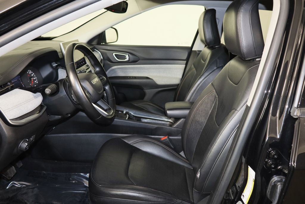 Used 2022 Jeep Compass Latitude image 16