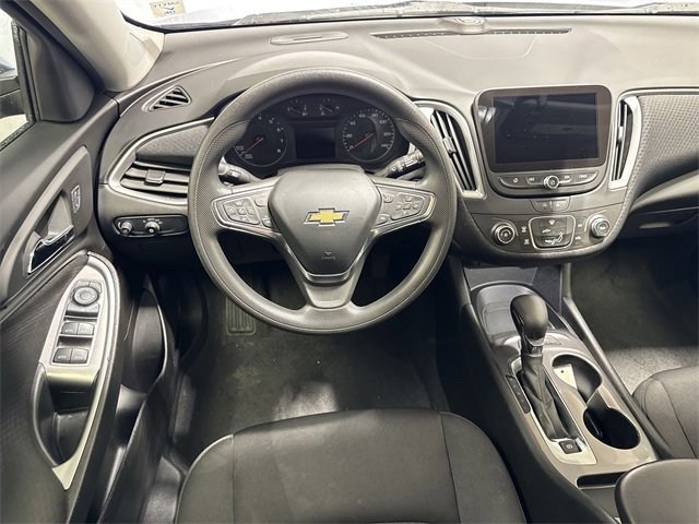 Certified 2025 Chevrolet Malibu LS image 14