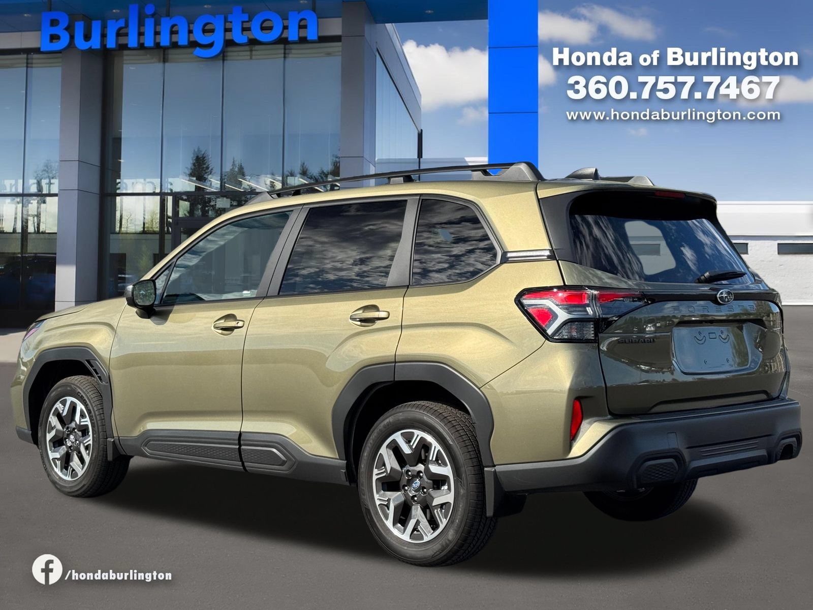 Used 2026 Subaru Forester Premium AWD/4WD image 4