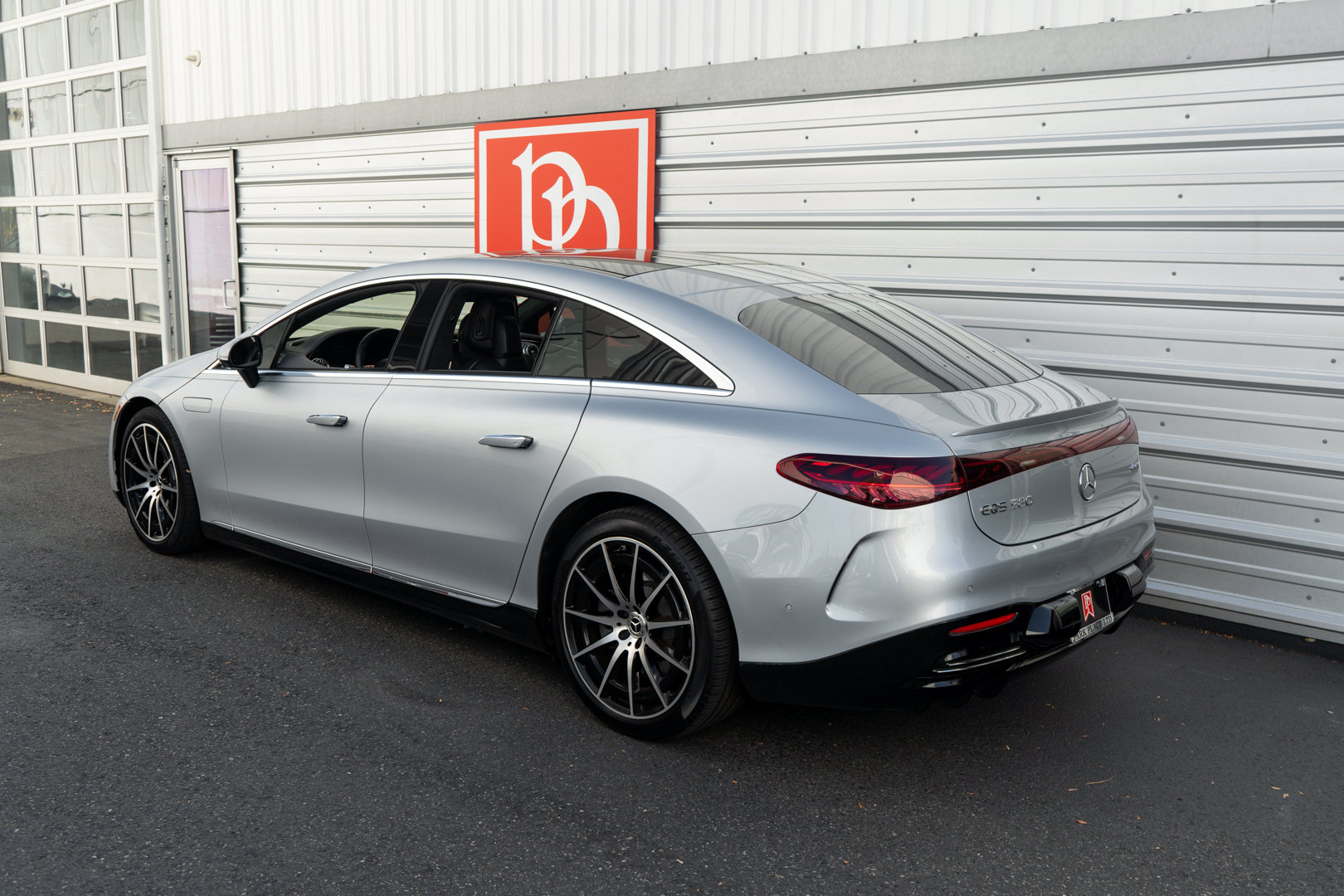 Used 2023 Mercedes-Benz EQS 580 4MATIC Sedan w/ Exclusive Trim Package image 40