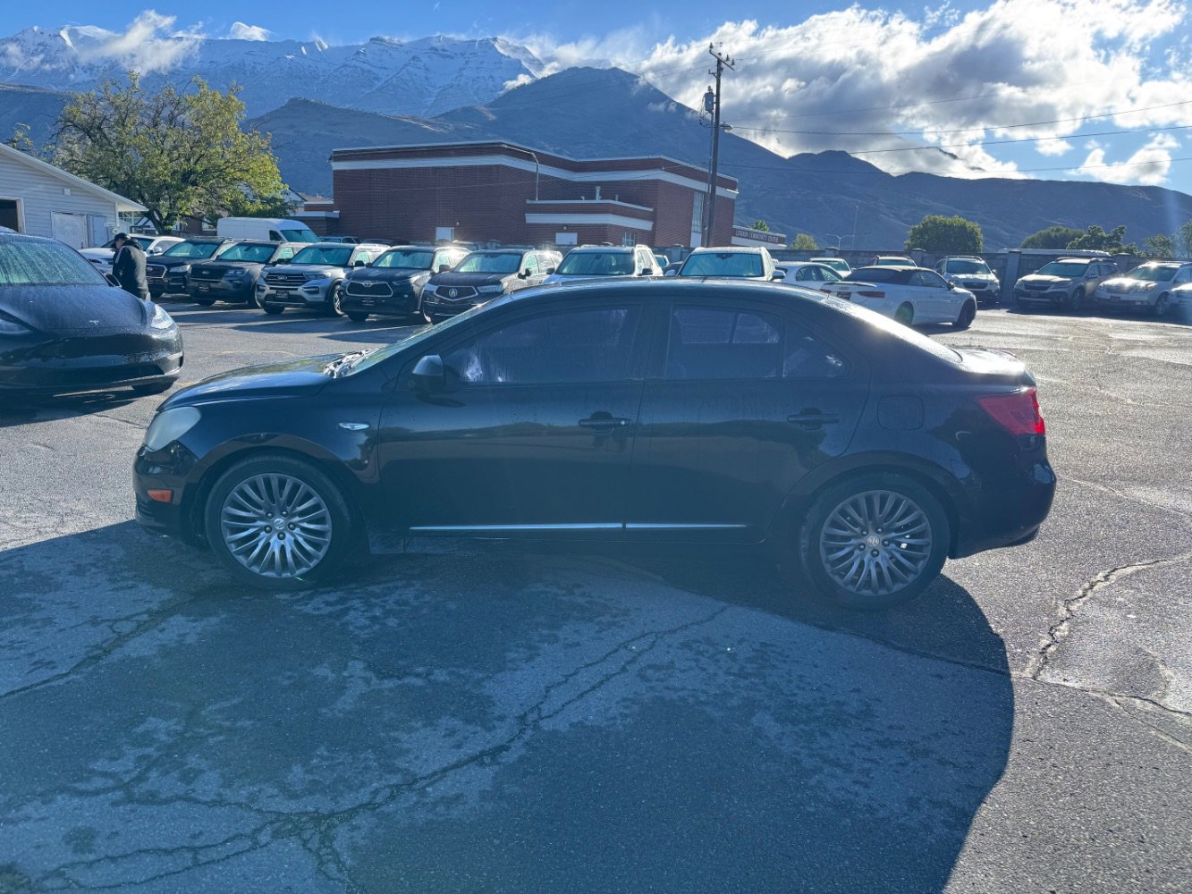 Used 2010 Suzuki Kizashi SLS AWD/4WD image 2