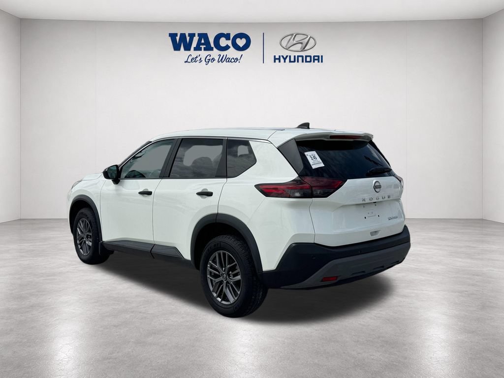 Used 2023 Nissan Rogue S AWD/4WD image 5