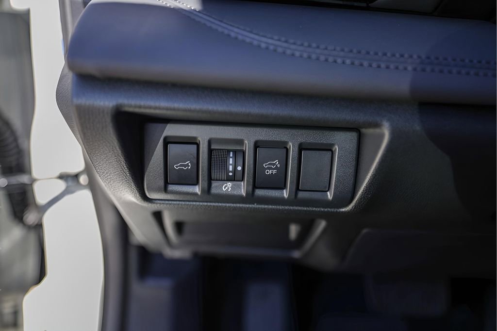 Used 2025 Subaru Outback Wilderness w/ Wilderness Package image 18