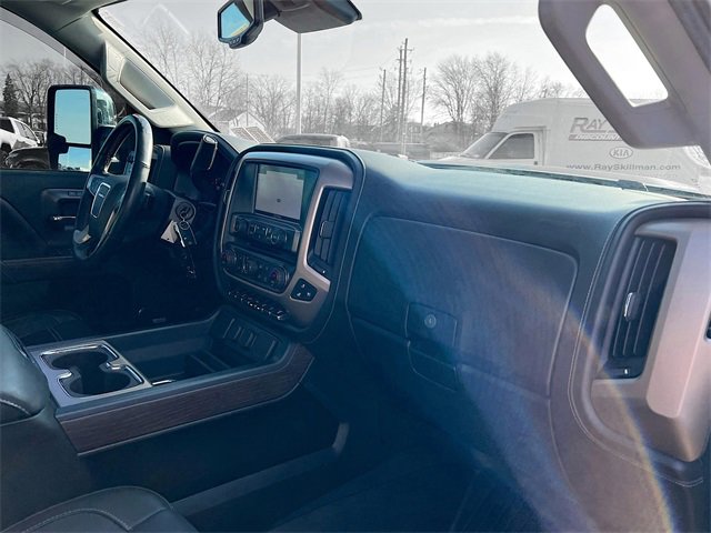 Used 2019 GMC Sierra 2500 Denali w/ Duramax Plus Package image 40