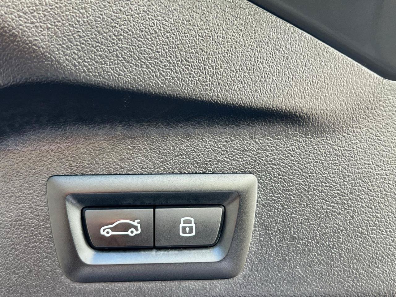 Used 2024 BMW X5 M60i AWD/4WD image 39