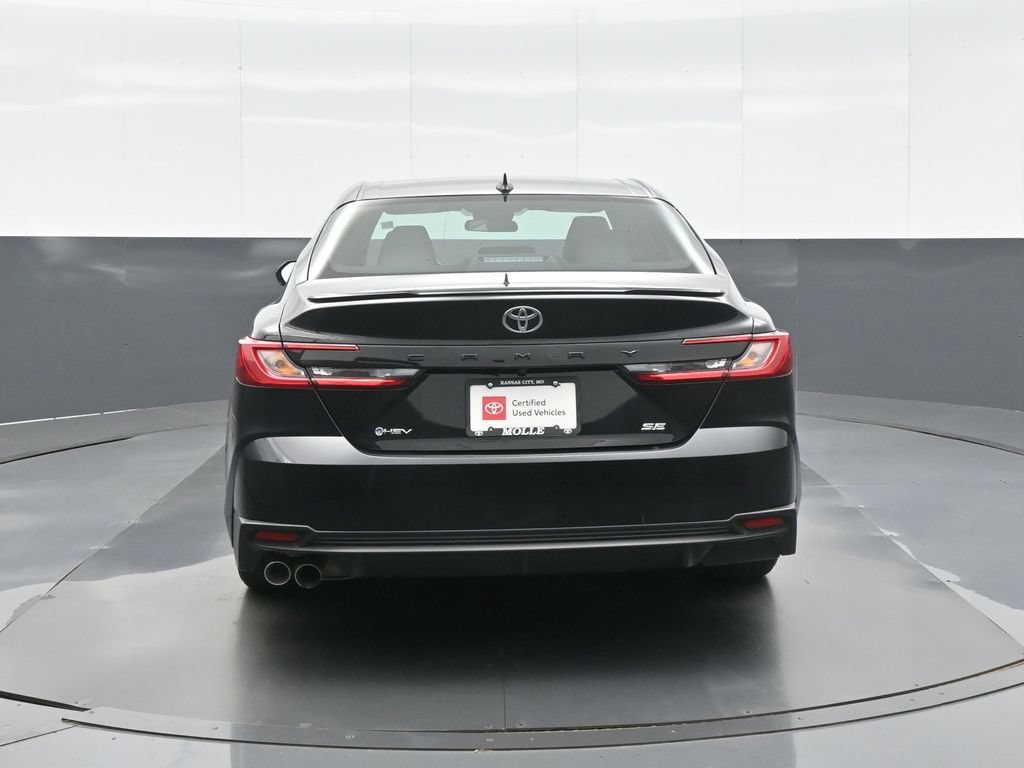 Used 2025 Toyota Camry SE FWD image 6