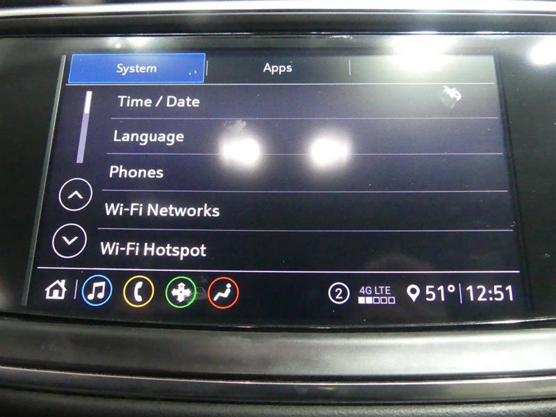 Used 2020 Buick Enclave Essence image 43