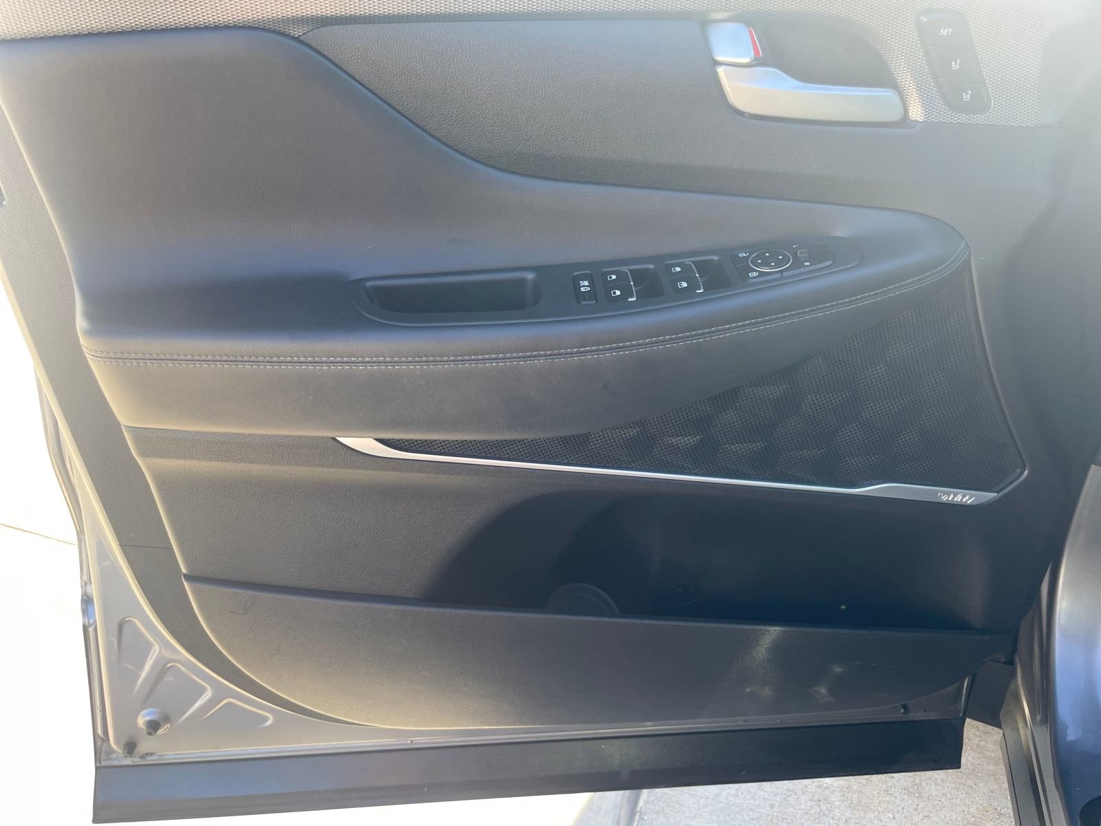 Used 2019 Hyundai Santa Fe SEL w/ Cargo Package image 10