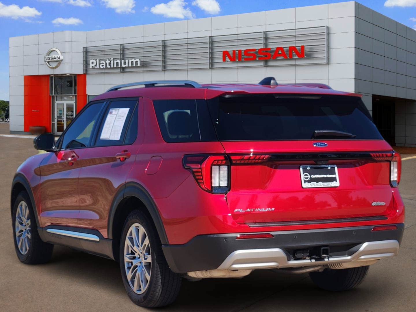 Used 2026 Ford Explorer Platinum RWD image 5