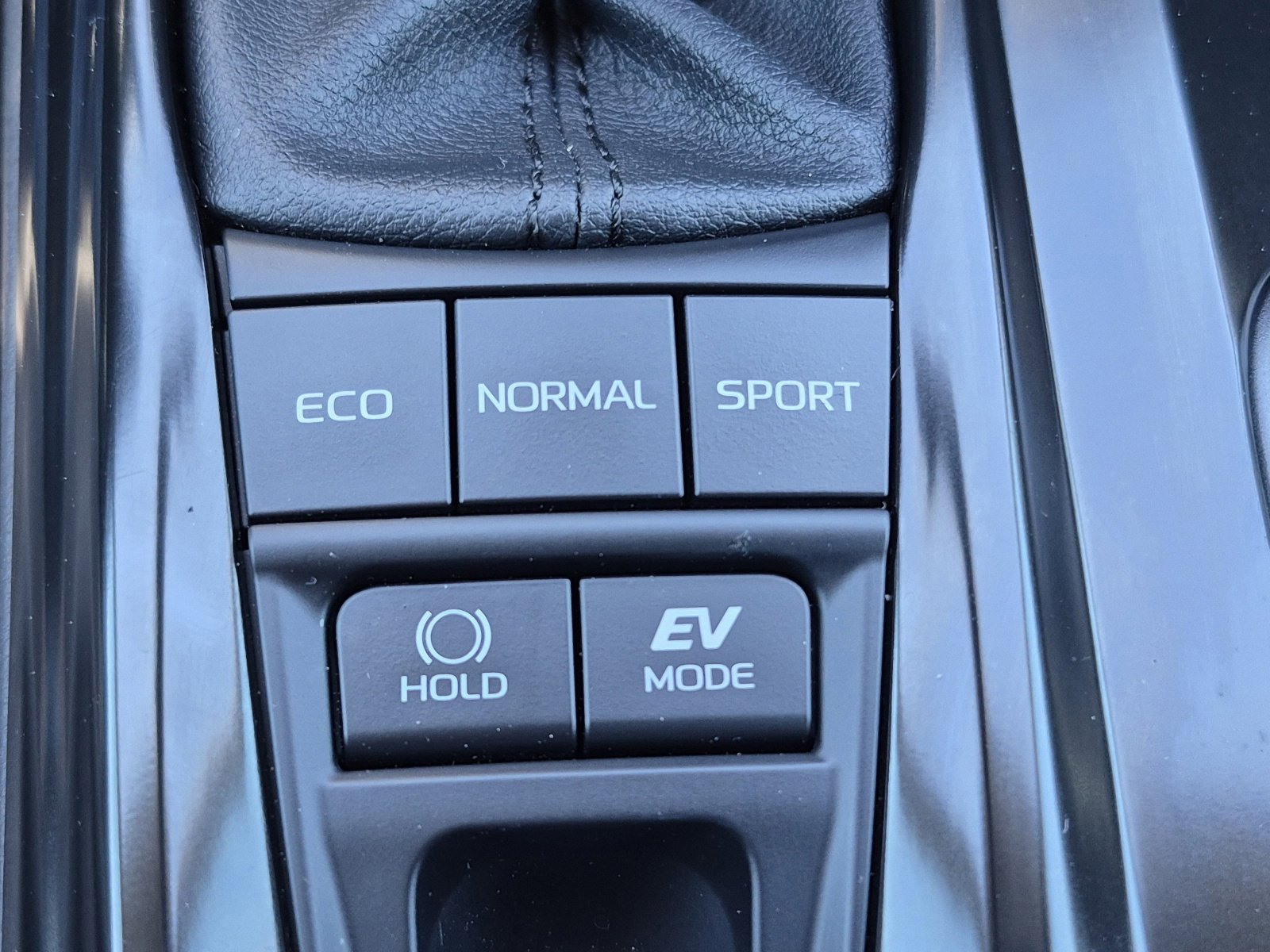 Certified 2026 Toyota Camry LE FWD image 32