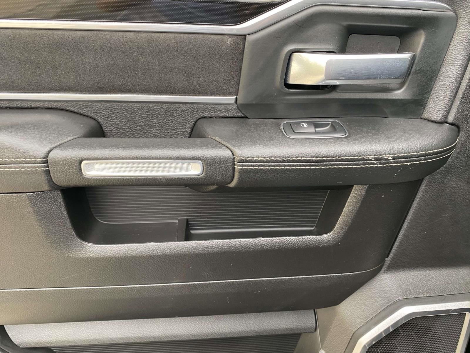 Used 2019 RAM 3500 Laramie image 14