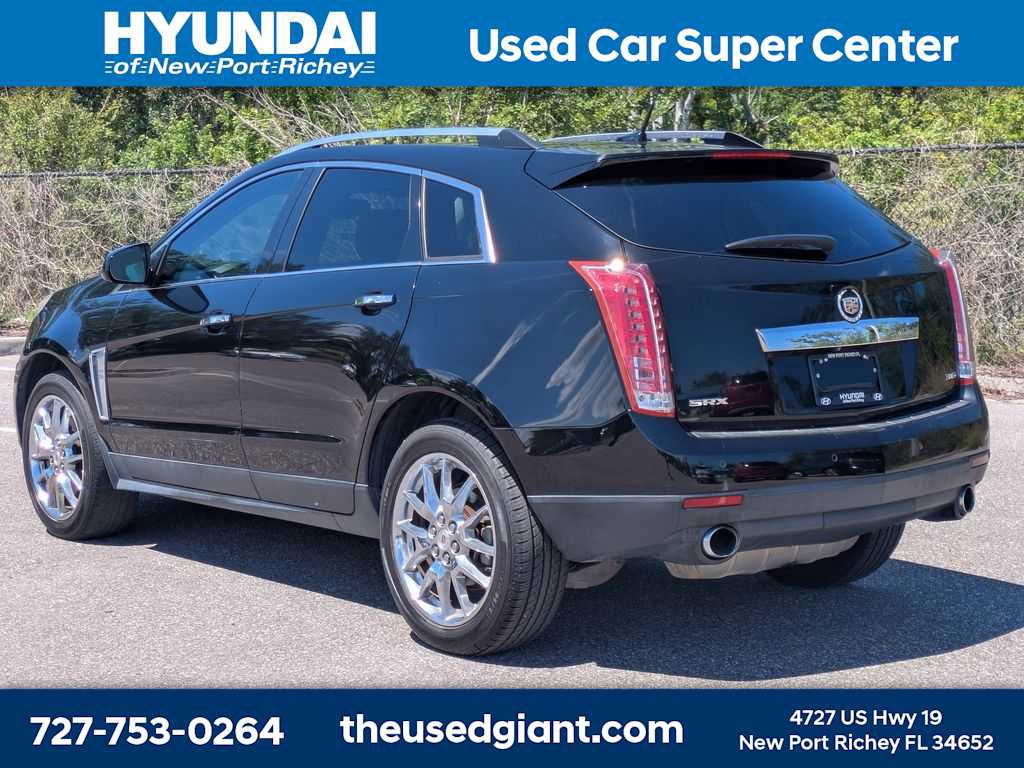Used 2014 Cadillac SRX Luxury FWD image 3