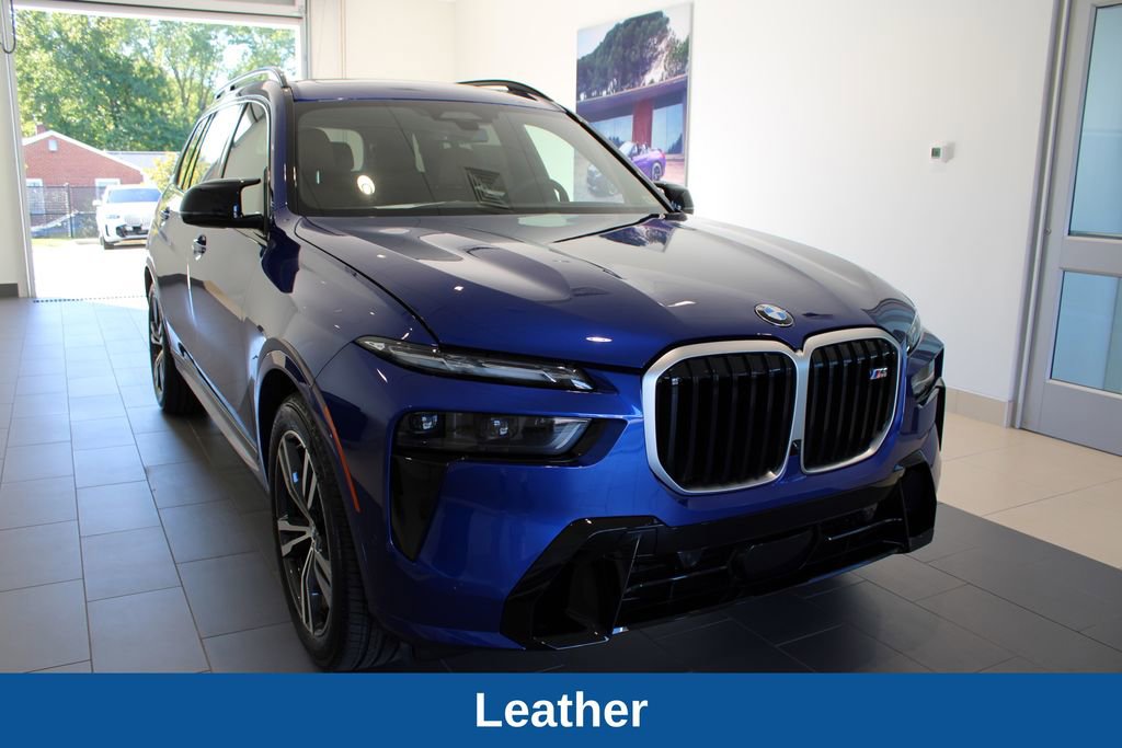Used 2025 BMW X7 M60i AWD/4WD image 2