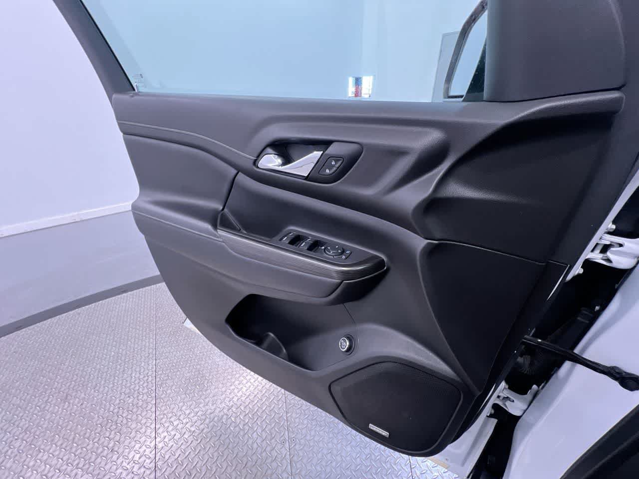 Used 2021 GMC Acadia SLT w/ Elevation Edition AWD/4WD image 32