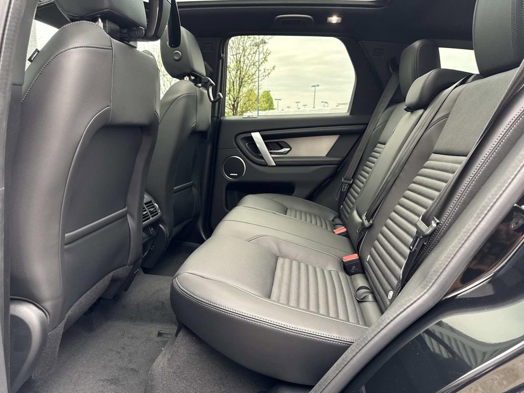 New 2026 Land Rover Discovery Sport Landmark AWD/4WD image 13