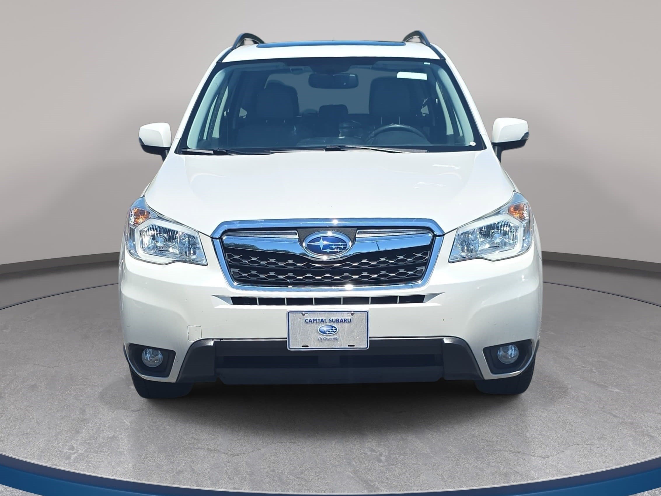 Used 2014 Subaru Forester 2.5i Touring AWD/4WD image 2