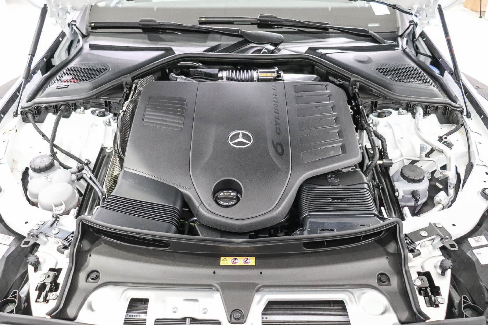 New 2027 Mercedes-Benz E 450 4MATIC Sedan image 14