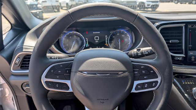 New 2027 Chrysler Pacifica Select FWD image 18