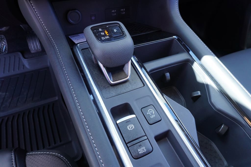New 2026 Nissan Pathfinder SL image 19