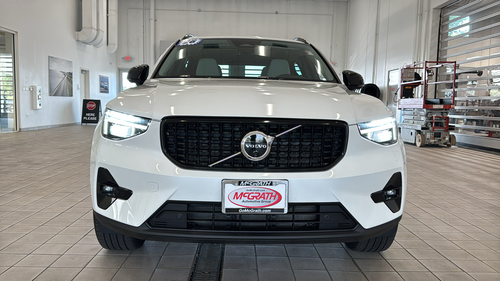 Used 2026 Volvo XC40 B5 Ultra w/ Protection Package Premier AWD/4WD image 10