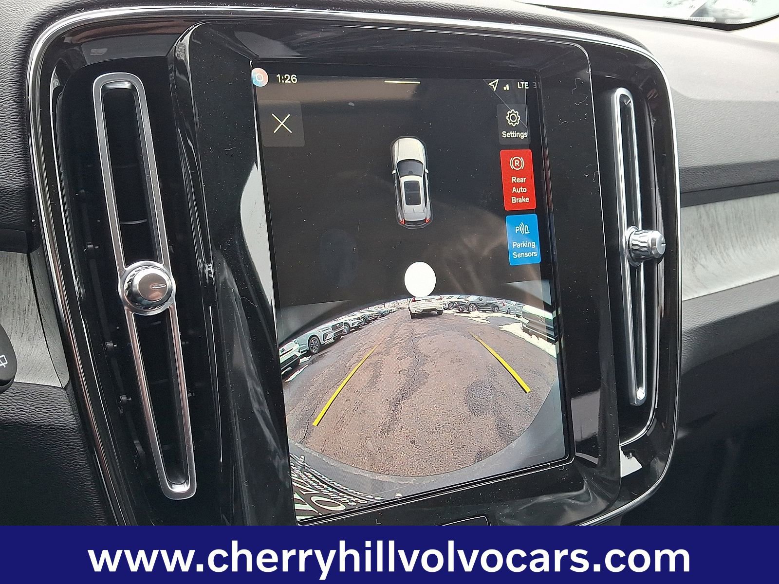 New 2026 Volvo XC40 B5 Core w/ Protection Package Premier image 14