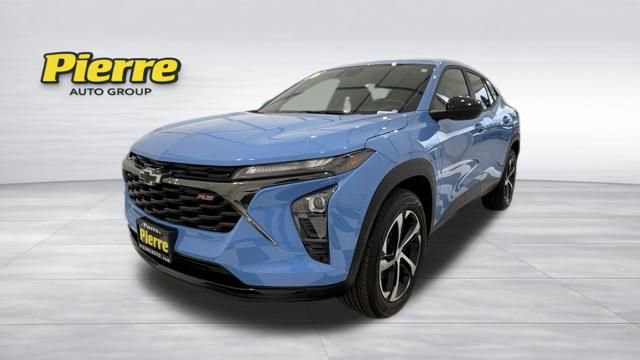 Used 2024 Chevrolet Trax RS w/ Sunroof Package FWD image 1