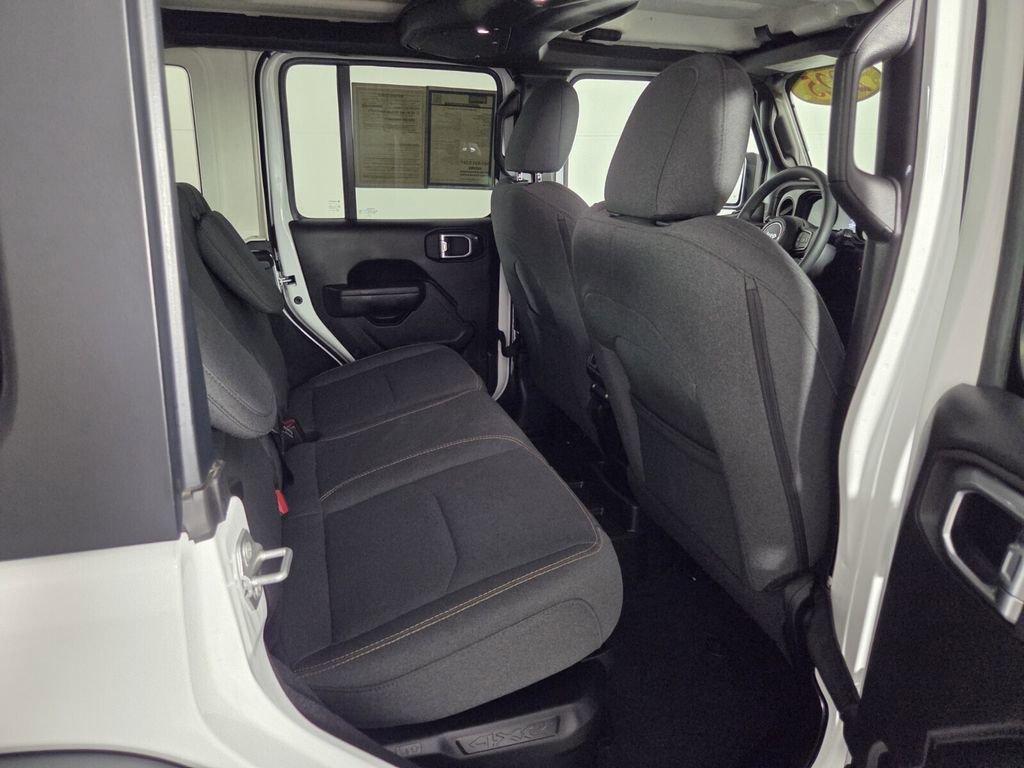 Certified 2025 Jeep Wrangler Willys image 29