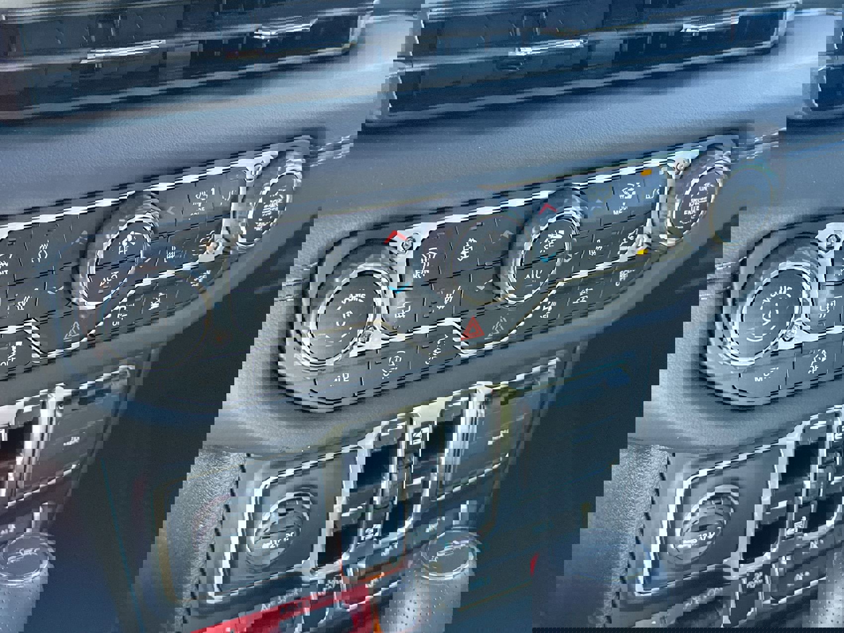 Used 2025 Jeep Gladiator Mojave image 19