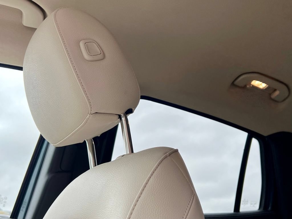 Certified 2022 Mercedes-Benz GLA 250 4MATIC image 11