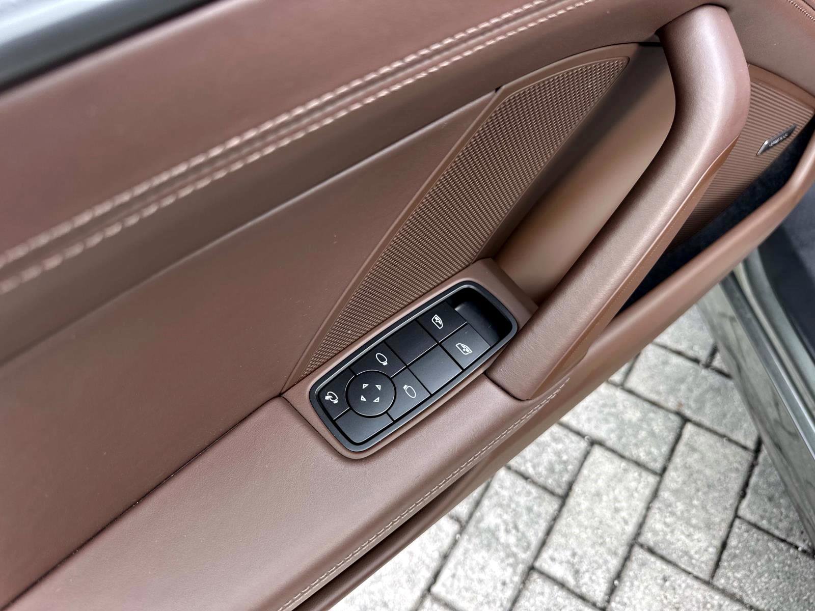 Used 2024 Porsche 911 Carrera 4S w/ Sport Chrono Package image 14