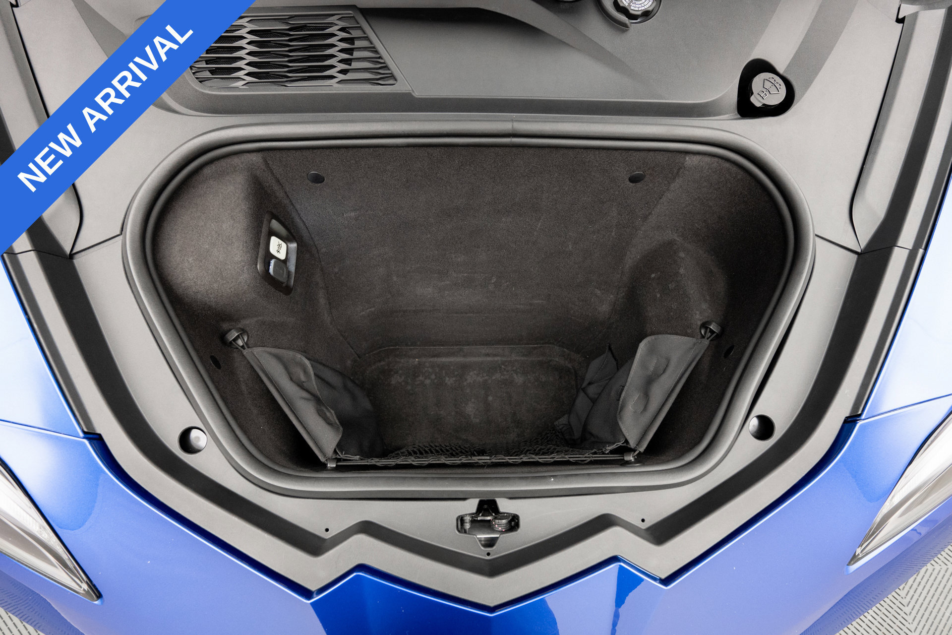 Used 2020 Chevrolet Corvette Stingray Preferred Cpe w/ 2LT Preferred Equipment Group RWD image 37