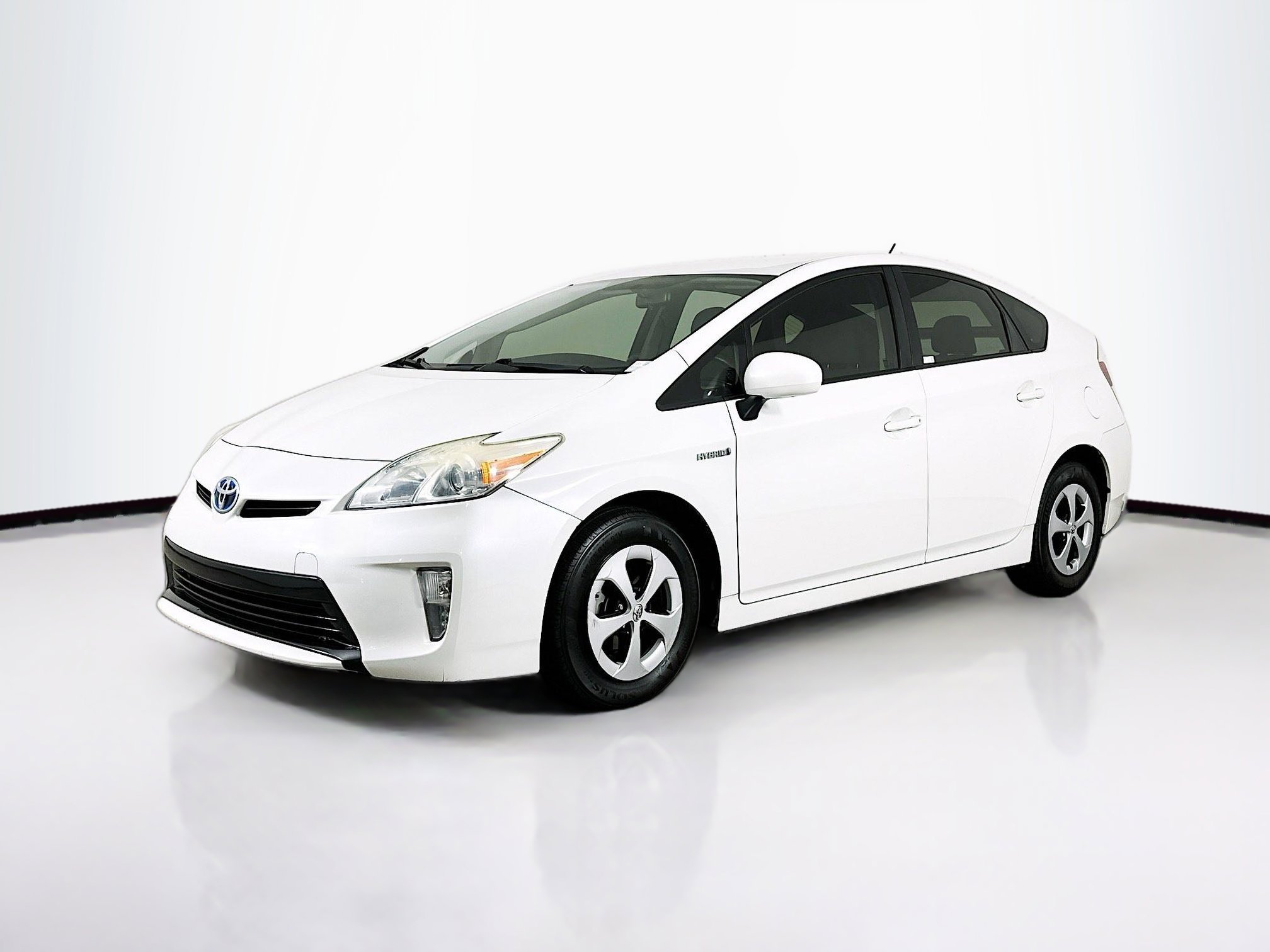 Used 2013 Toyota Prius Three image 3