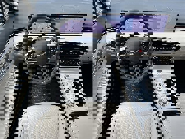 Used 2026 Genesis GV70 2.5T Advanced image 3